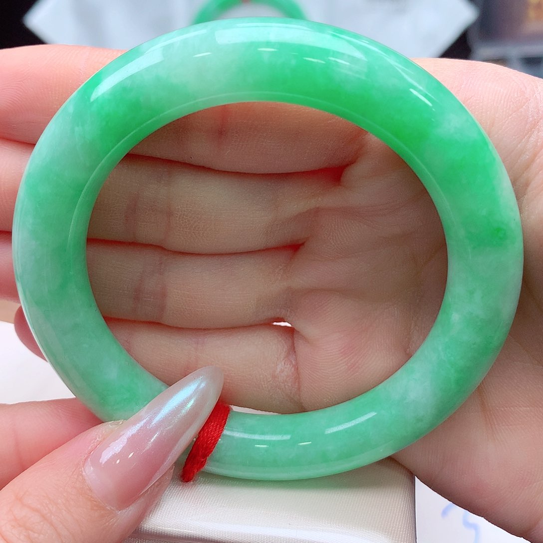 未镶嵌手镯翡翠翡翠