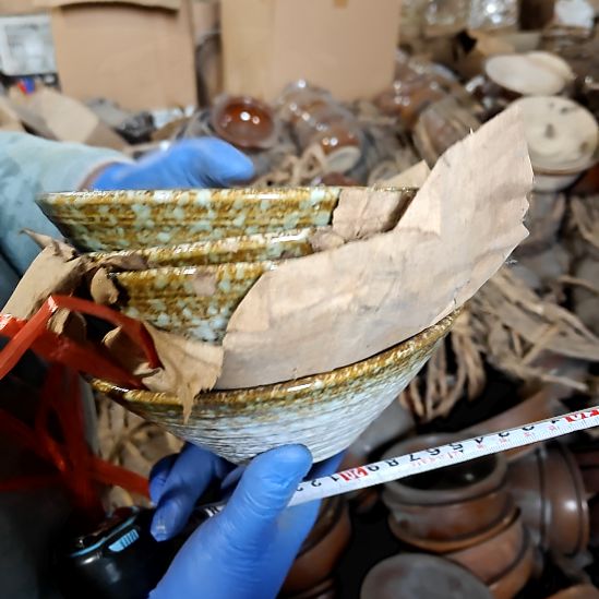 摆件陶瓷盘子碗啥都有