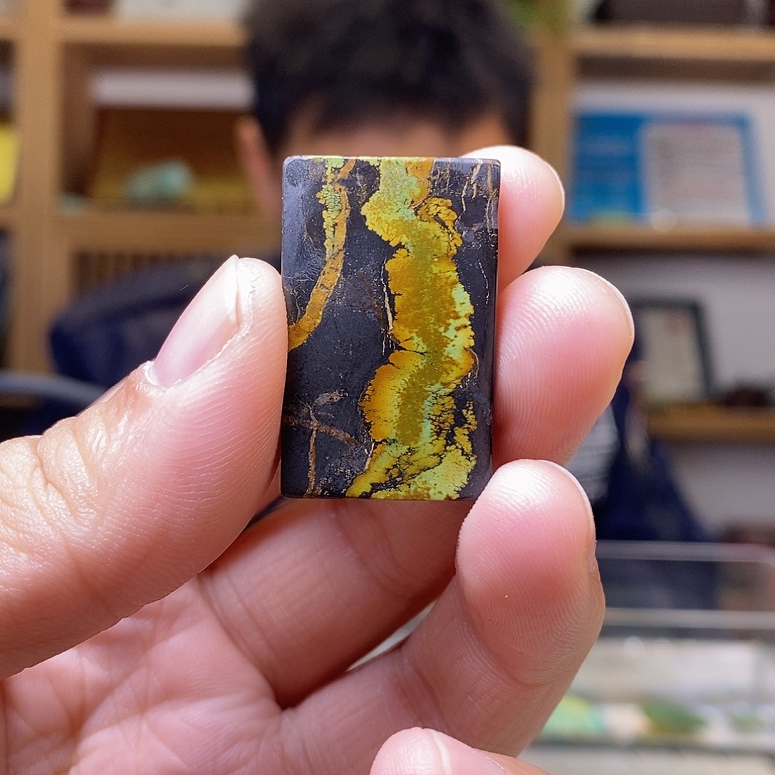 南红玛瑙未镶嵌无事牌