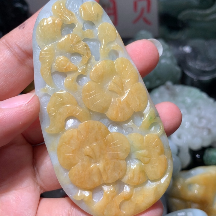 翡翠未镶嵌颈饰保真天然A货翡翠