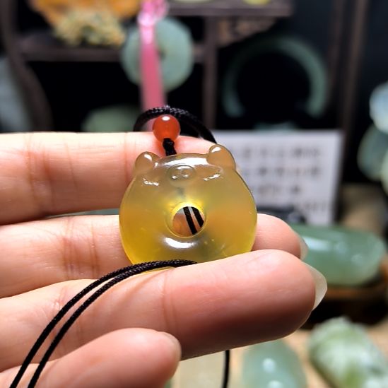 山***汉蛇纹石玉未镶嵌颈饰