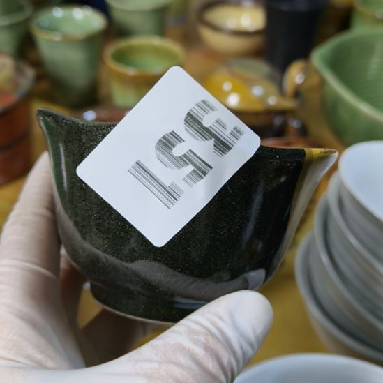 欢***颜瓷片磁州窑五厂盘碗壶杯有瑕疵