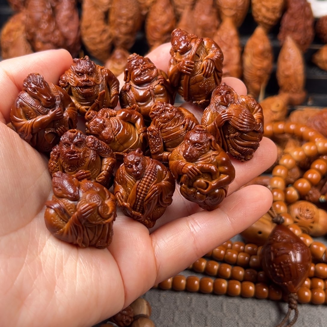 Z***瑜手串/手链橄榄核核雕