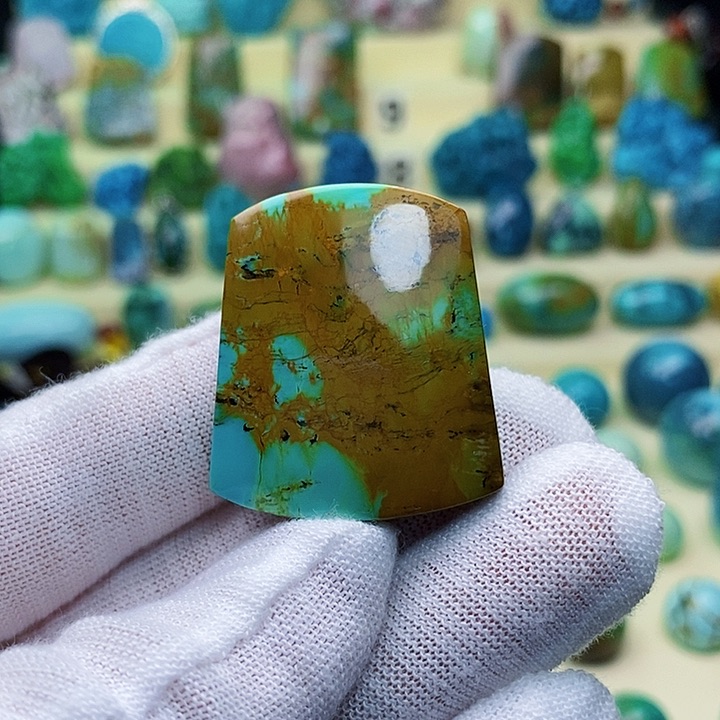 绿松石配饰未镶嵌