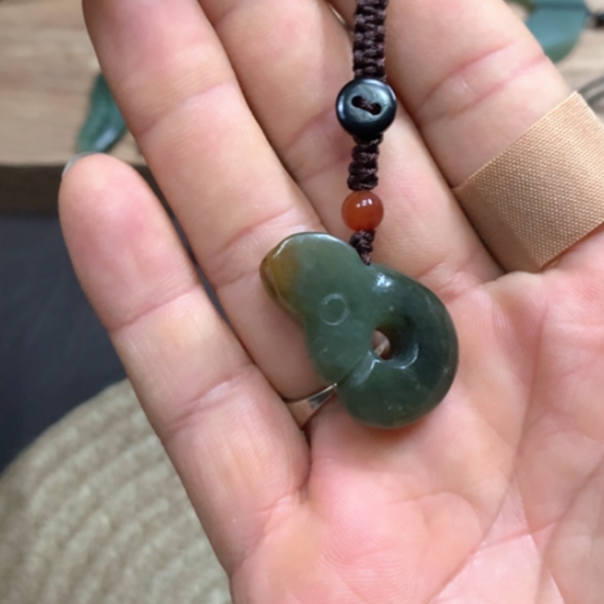 【闪购商品】颈饰未镶嵌岫岩河磨玉（透闪石质玉）郸****你