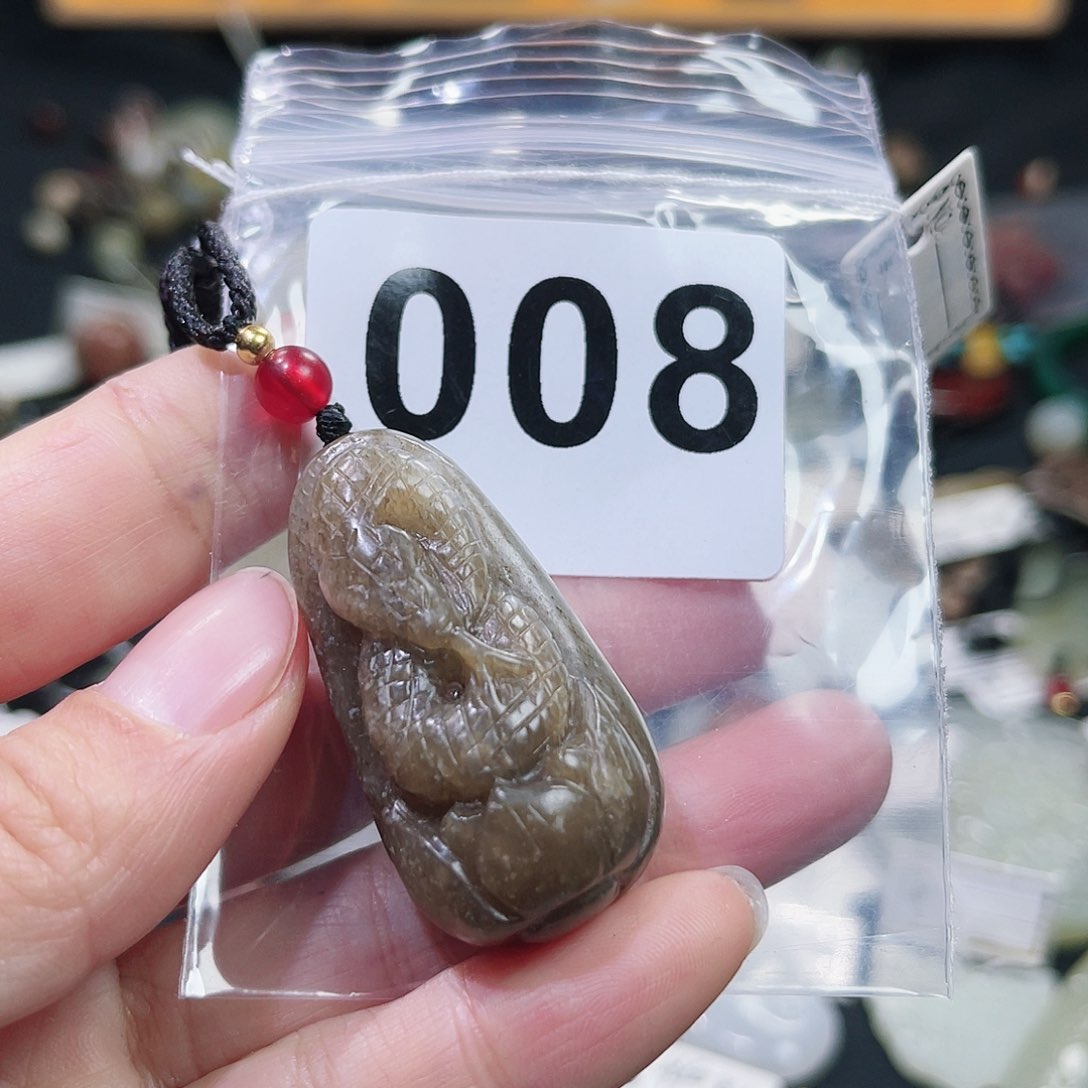 和田玉（糖玉）颈饰未镶嵌