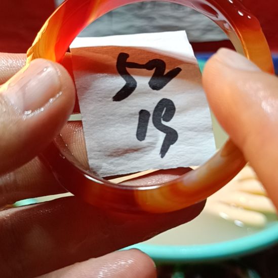 玛瑙/玉髓手镯未镶嵌