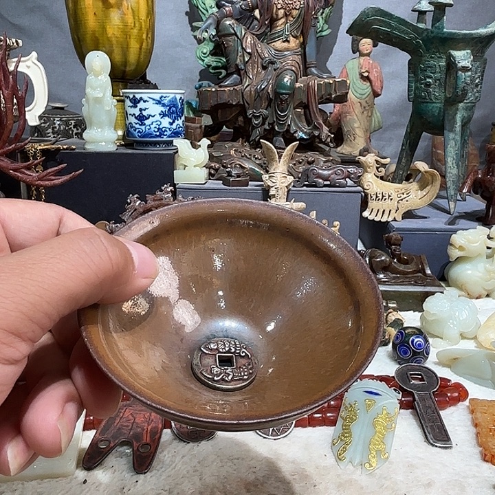 滇***坛瓷片瓷器制作工艺精湛