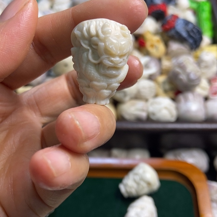 雨***云配饰鹿角雕刻补差价出