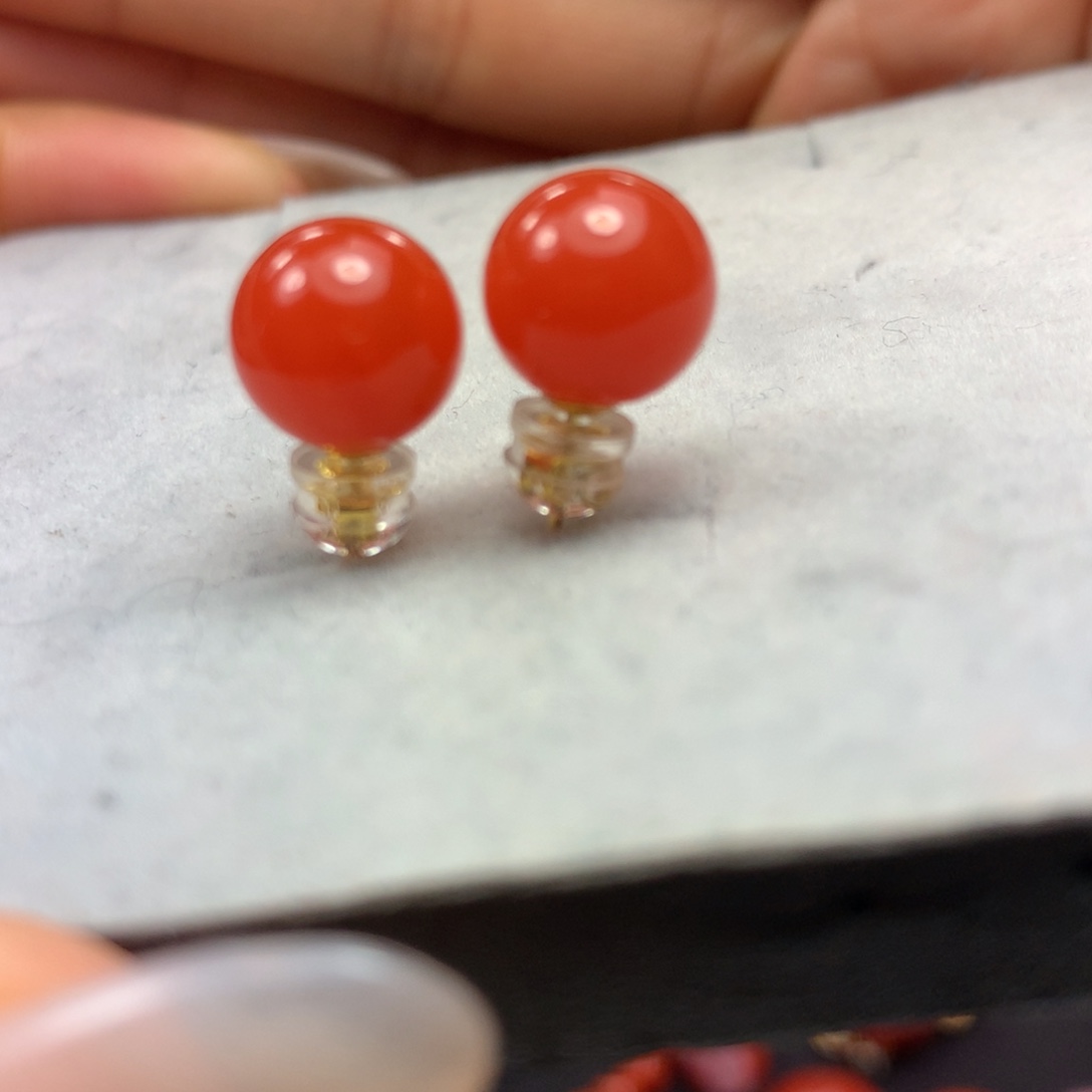 南红玛瑙耳钉18K金镶嵌
