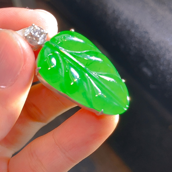 【闪购商品】翡翠颈饰银S925镶嵌翡翠