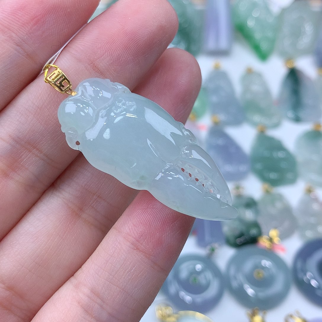 翡翠颈饰18K金镶嵌蟹钳