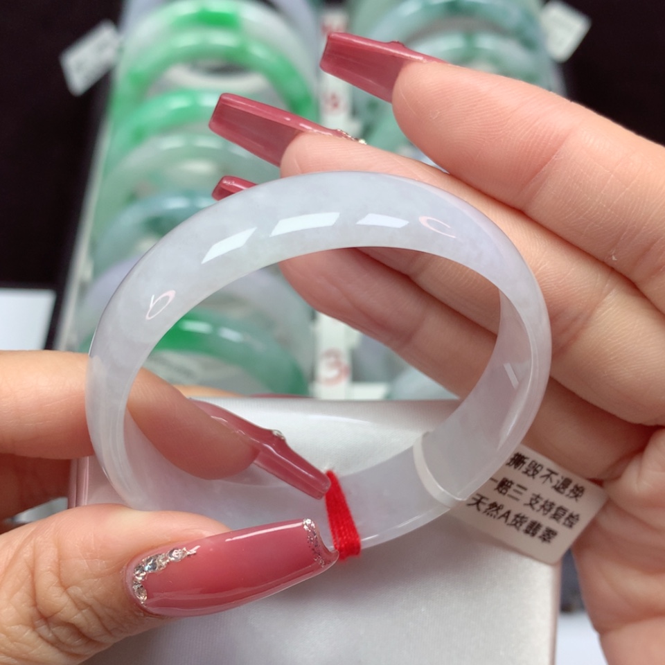【闪购商品】翡翠手镯未镶嵌公主镯