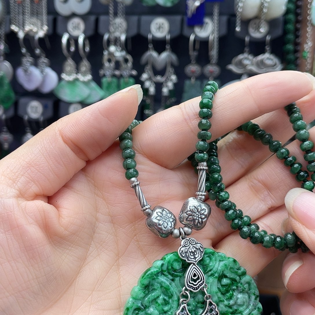 翡翠银S925镶嵌耳饰一**式325hhhggh