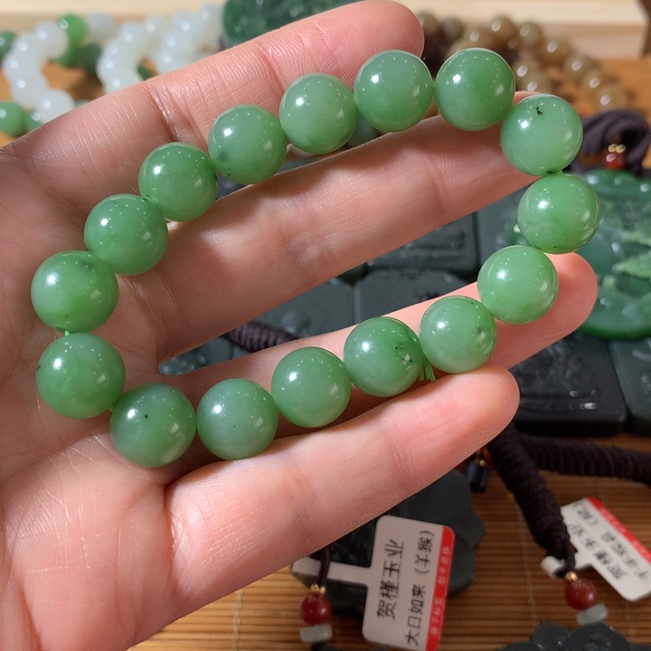 和田玉（碧玉）未镶嵌套链碧玉手串