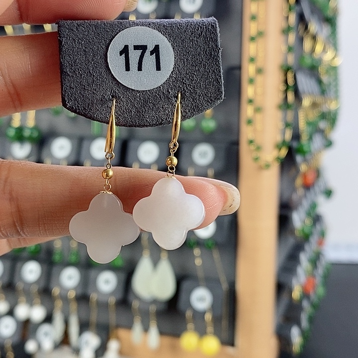 和田玉耳饰18K金镶嵌