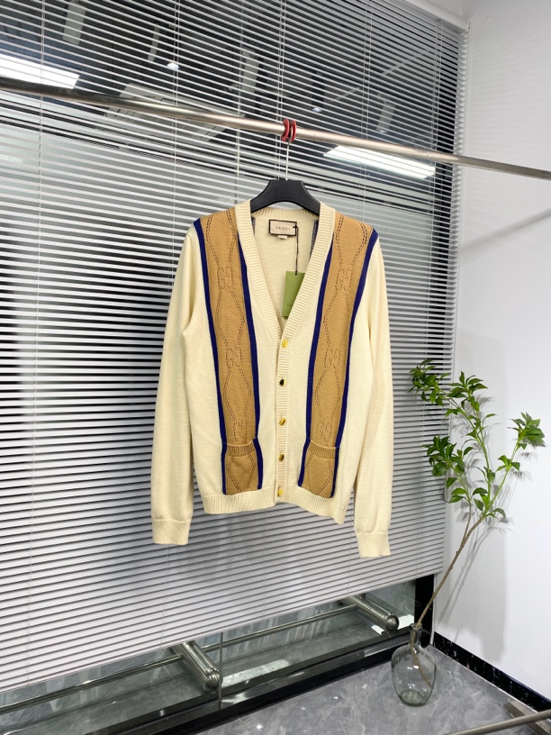 全新未使用 GUCCI/古驰 针织开衫 V领 拼色 镂空老花 L码 ko2130