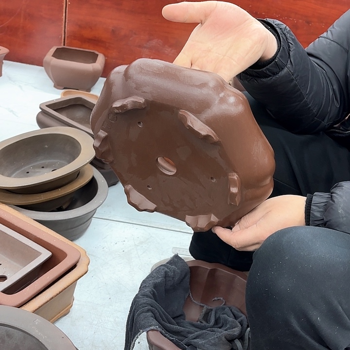 紫砂花盆紫砂的颜色很好看呀