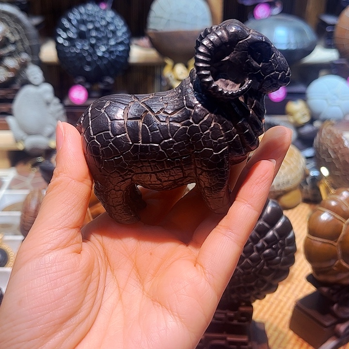 ****石材龟纹石精品摆件