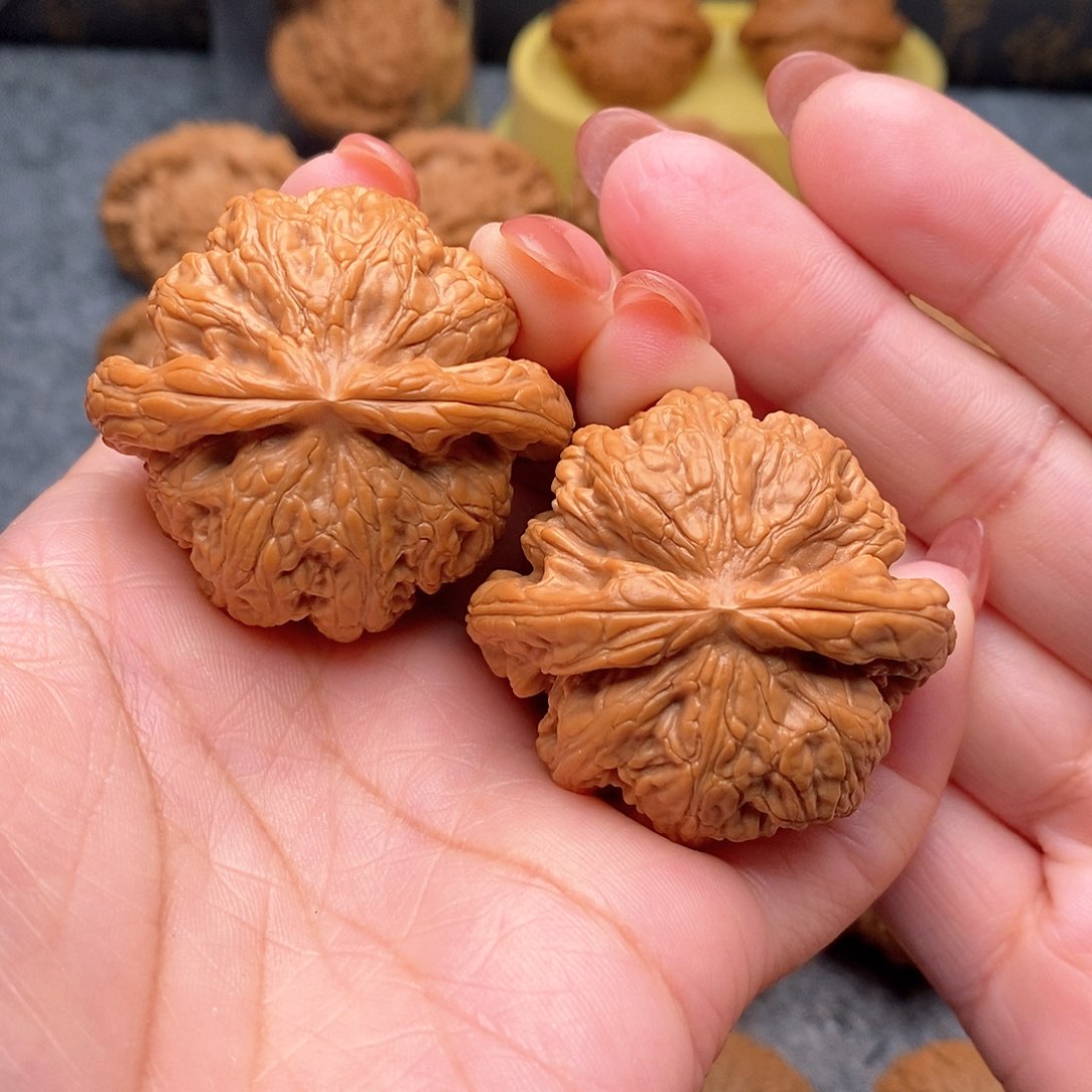 文玩核桃把件茅**胜精品大粗筋43.8全品