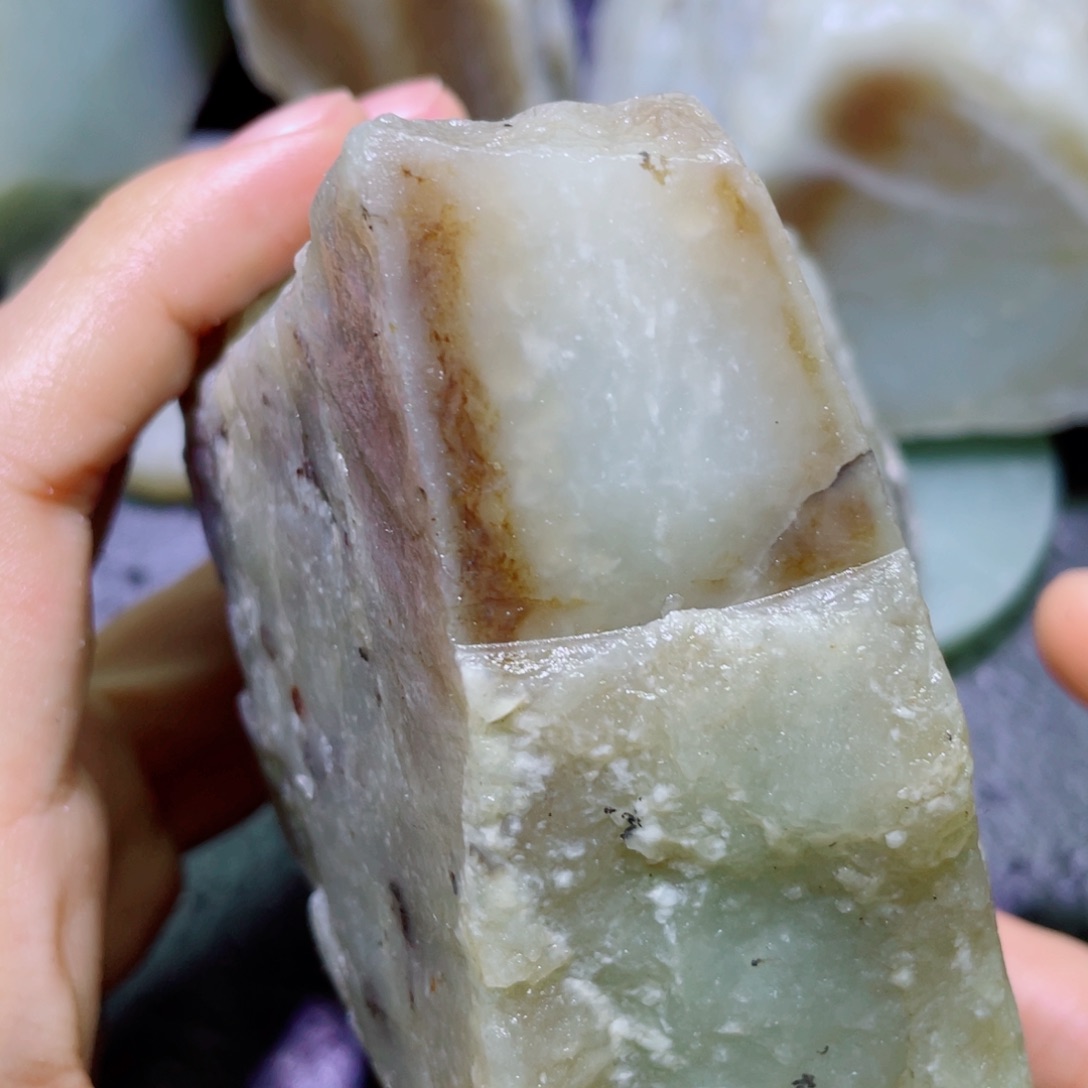 和田玉未镶嵌珠宝半成品