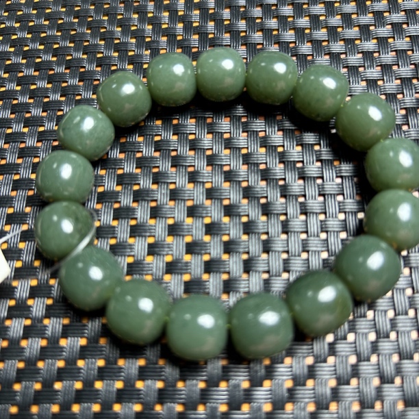 天然和田玉时尚手串