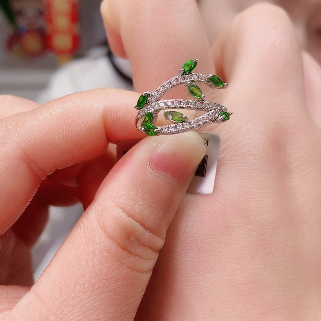 透辉石戒指超美银S925镶嵌