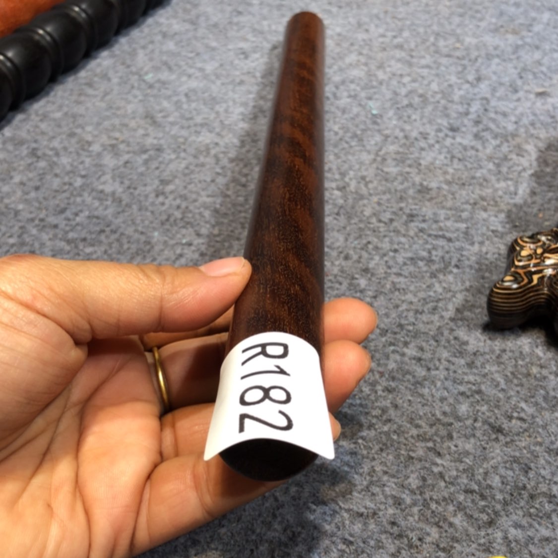 【闪购商品】木流***笑金星紫檀木棍182