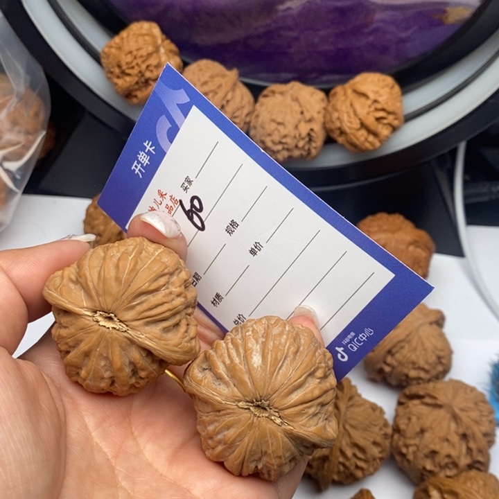 60文玩核桃铁锤妹妹40.5