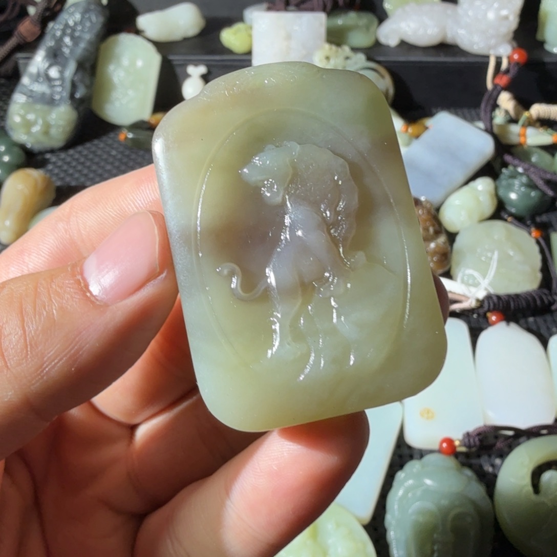 和田玉未镶嵌颈饰