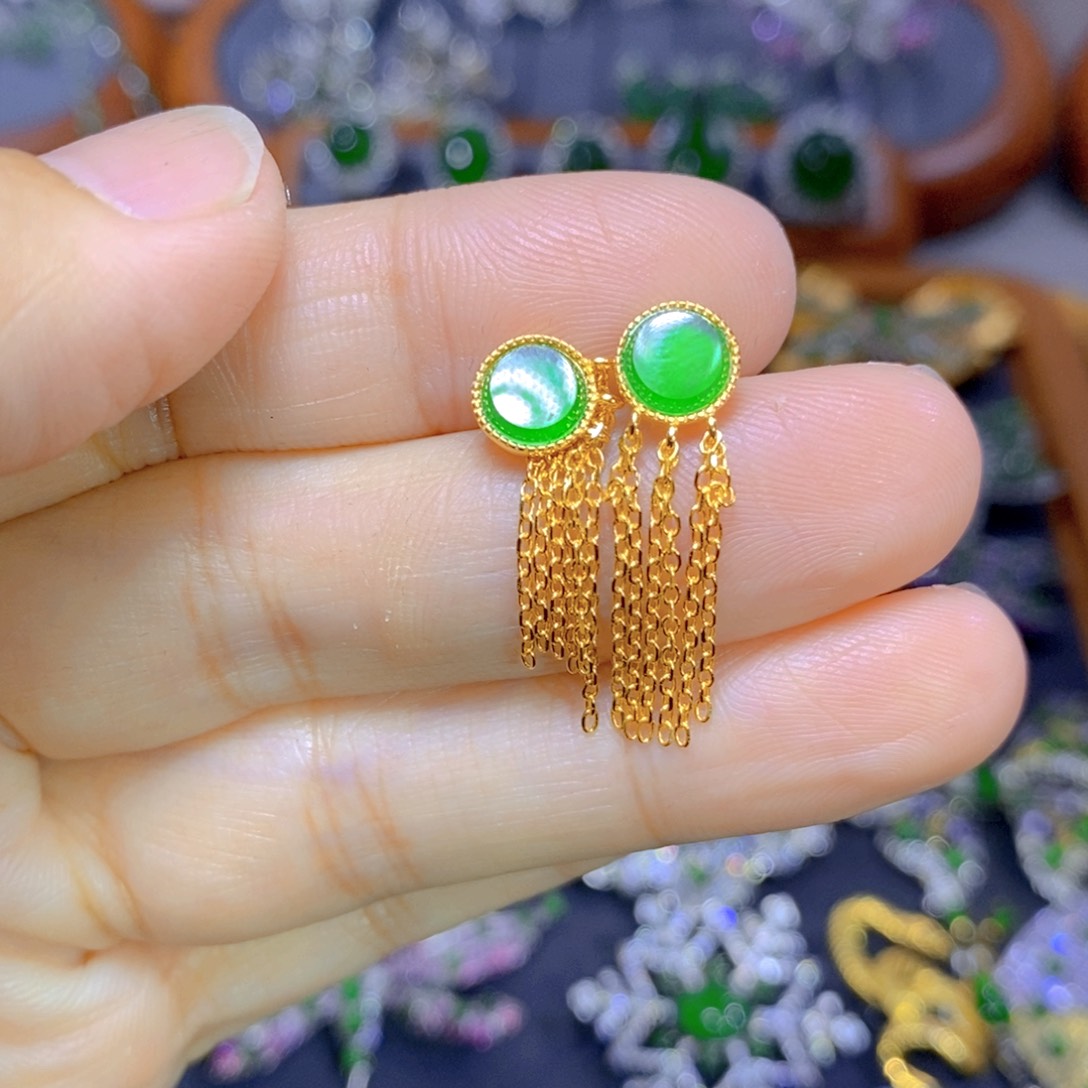 翡翠颈饰银S925镶嵌天然翡翠