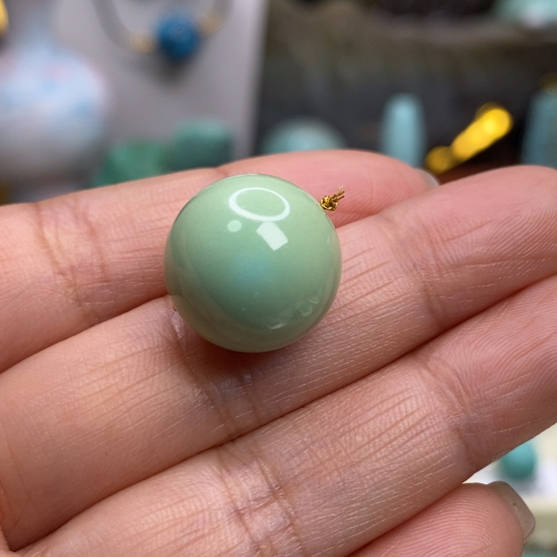 绿松石未镶嵌珠宝奇石14.7