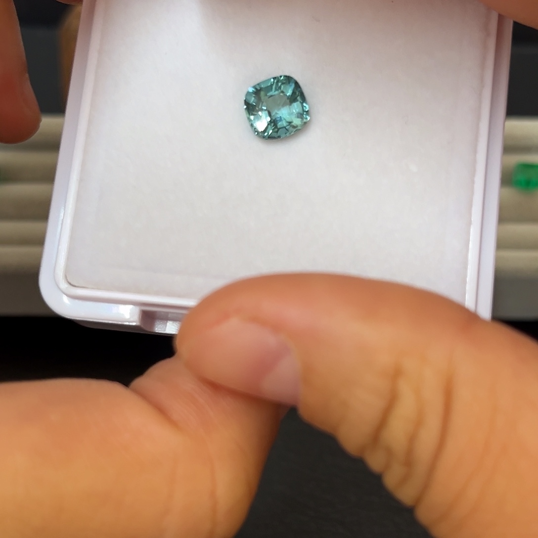 仙***刺未镶嵌碧玺裸石未镶嵌1.93ct