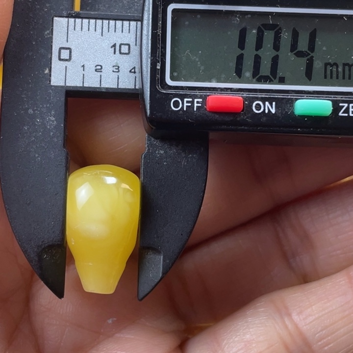 蜜蜡未镶嵌裸石11杂