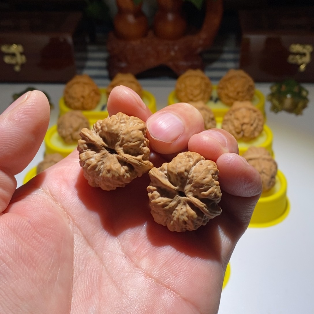 文玩核桃吊坠腐**梦昌平蛙直播中欢迎选购