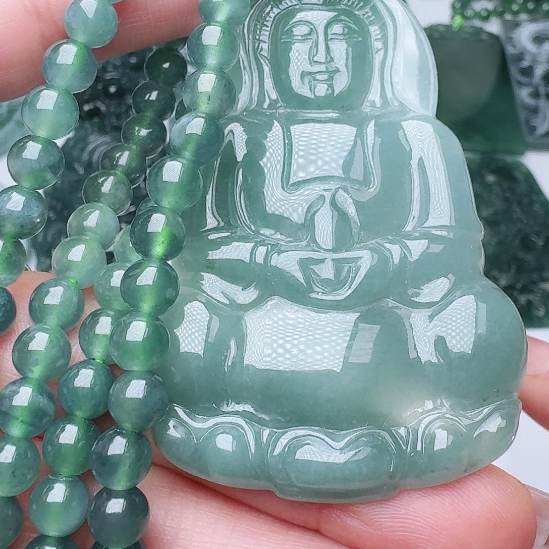 翡翠未镶嵌颈饰111