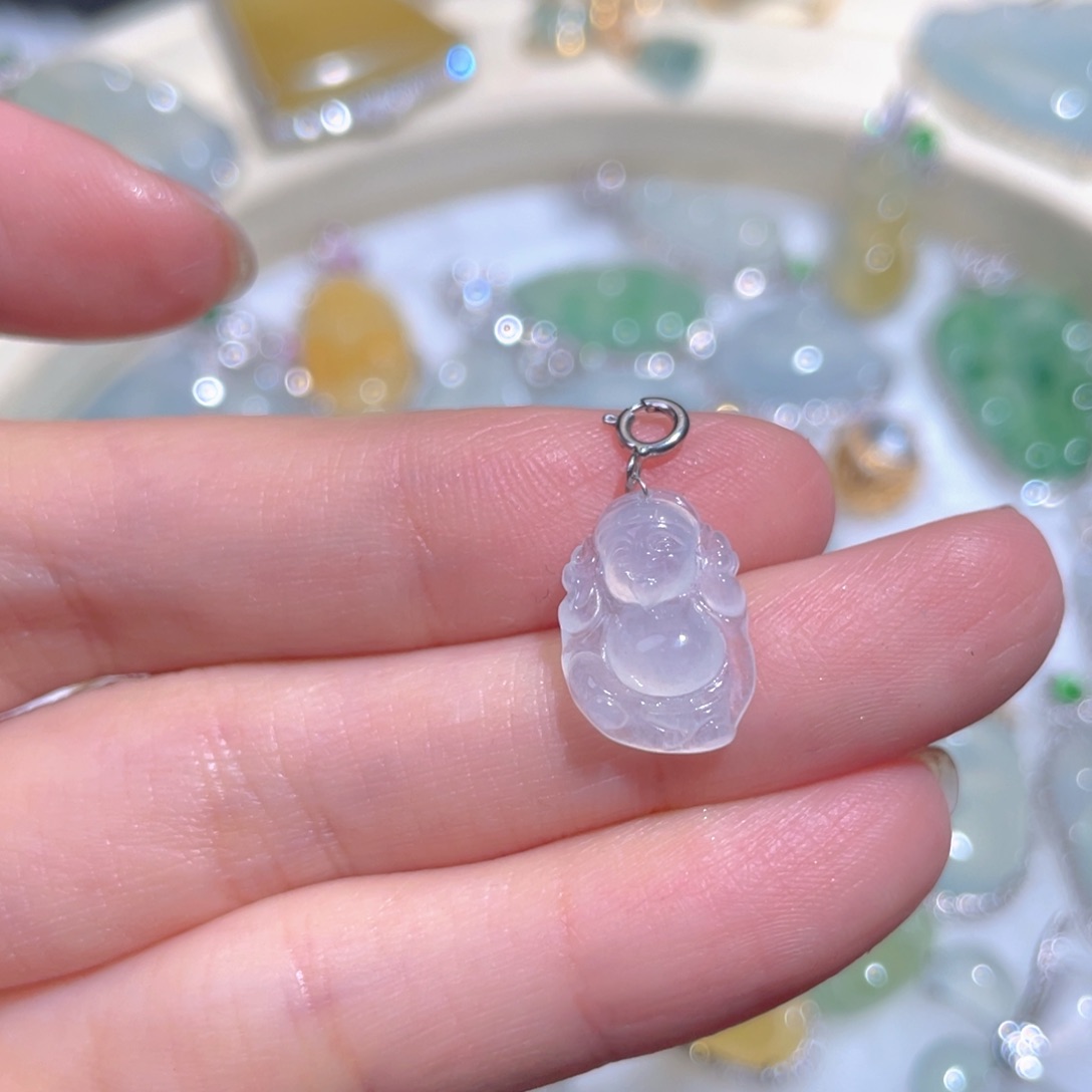 翡翠颈饰18K金镶嵌翡翠