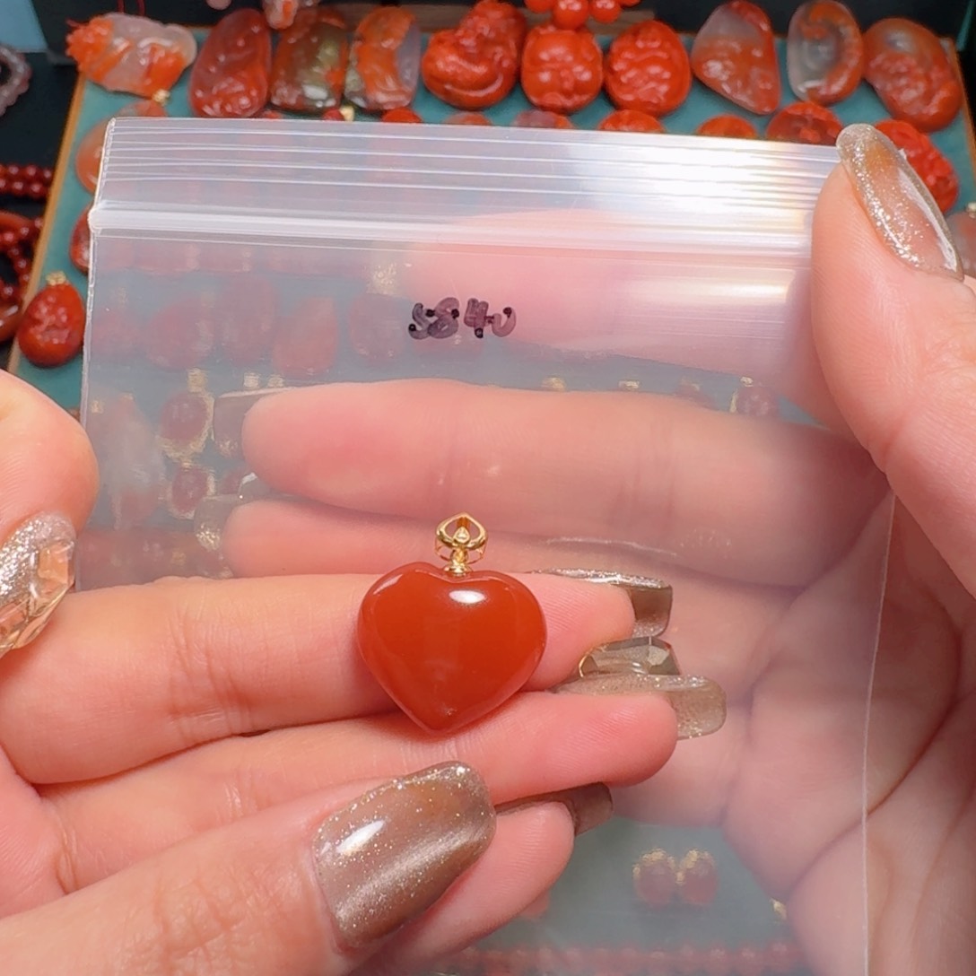 南红玛瑙南红吊坠18K金镶嵌和***