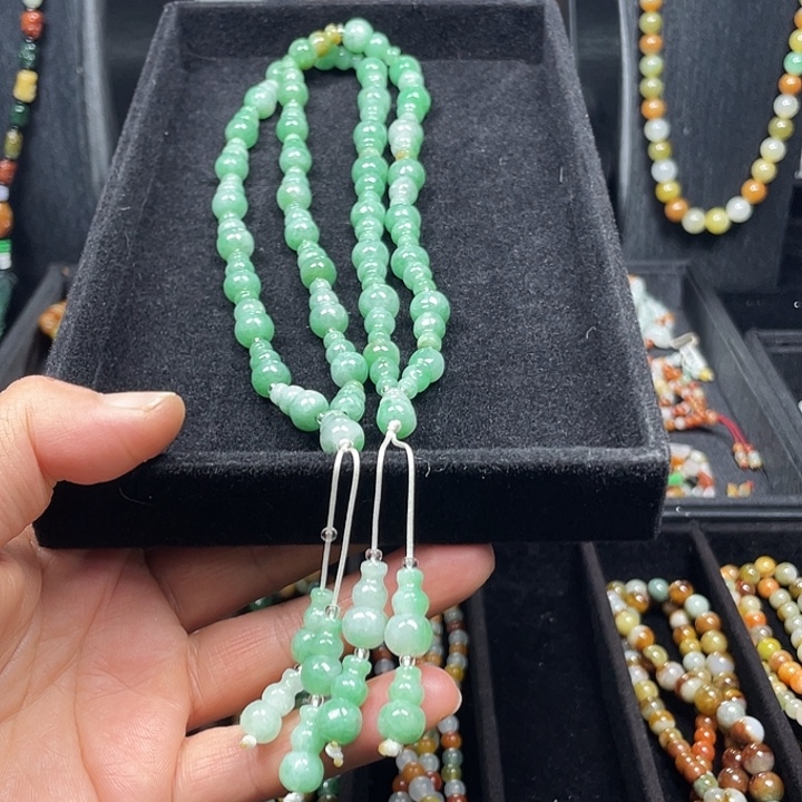 翡翠未镶嵌颈饰项链