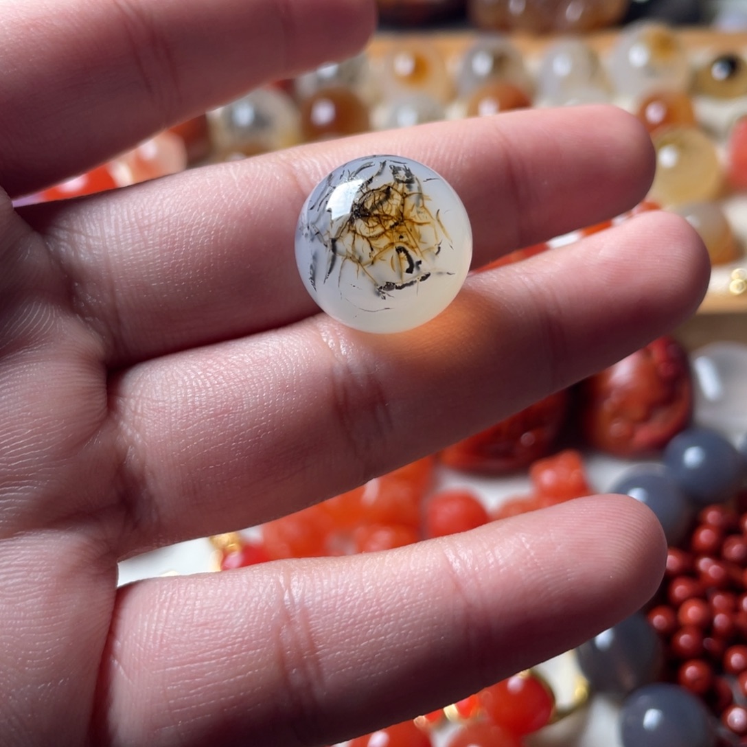 若***宁南红玛瑙未镶嵌吊坠