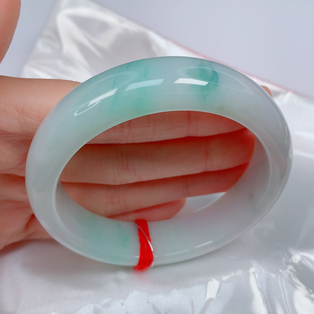 翡翠手镯未镶嵌58正圈轮胎