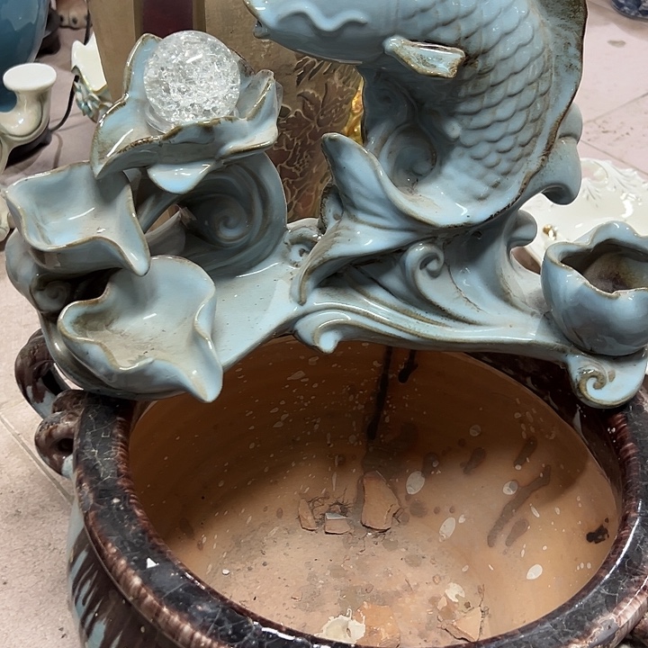 瓷片瑕。。。。。。。。。。。。。