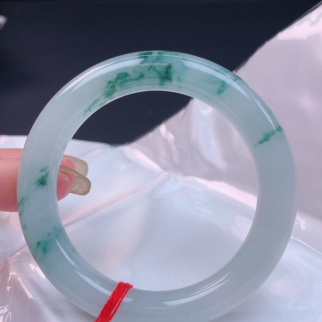 【闪购商品】未镶嵌手镯翡翠54+