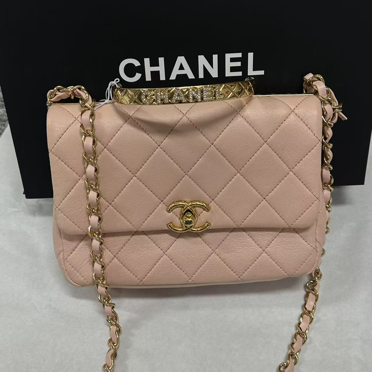 95新 Chanel/香奈儿 泡泡专属/香奈儿粉色钻石手柄斜挎包/98新