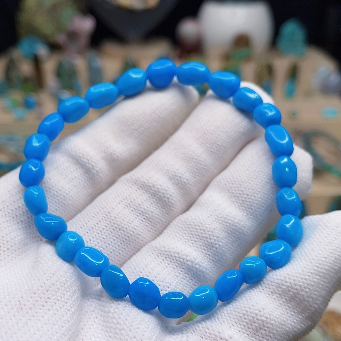 绿松石未镶嵌颈饰