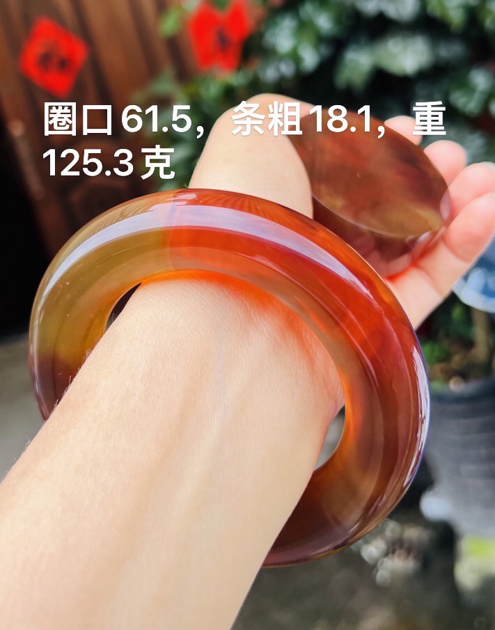 天然缅甸琥珀金棕红大圆条手镯