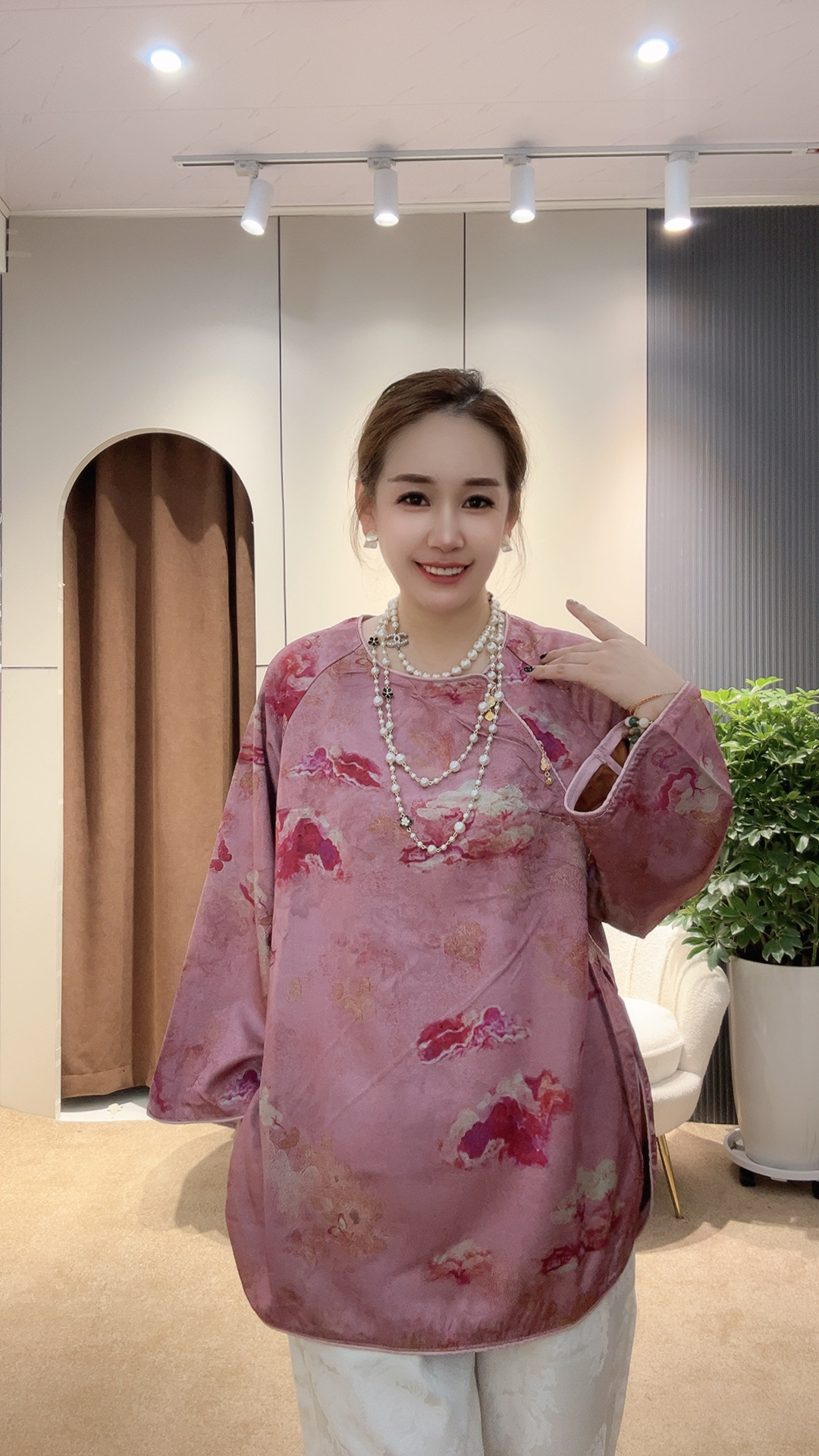 新中式上衣网红时尚复古国风圆领提花新中式上衣25129
