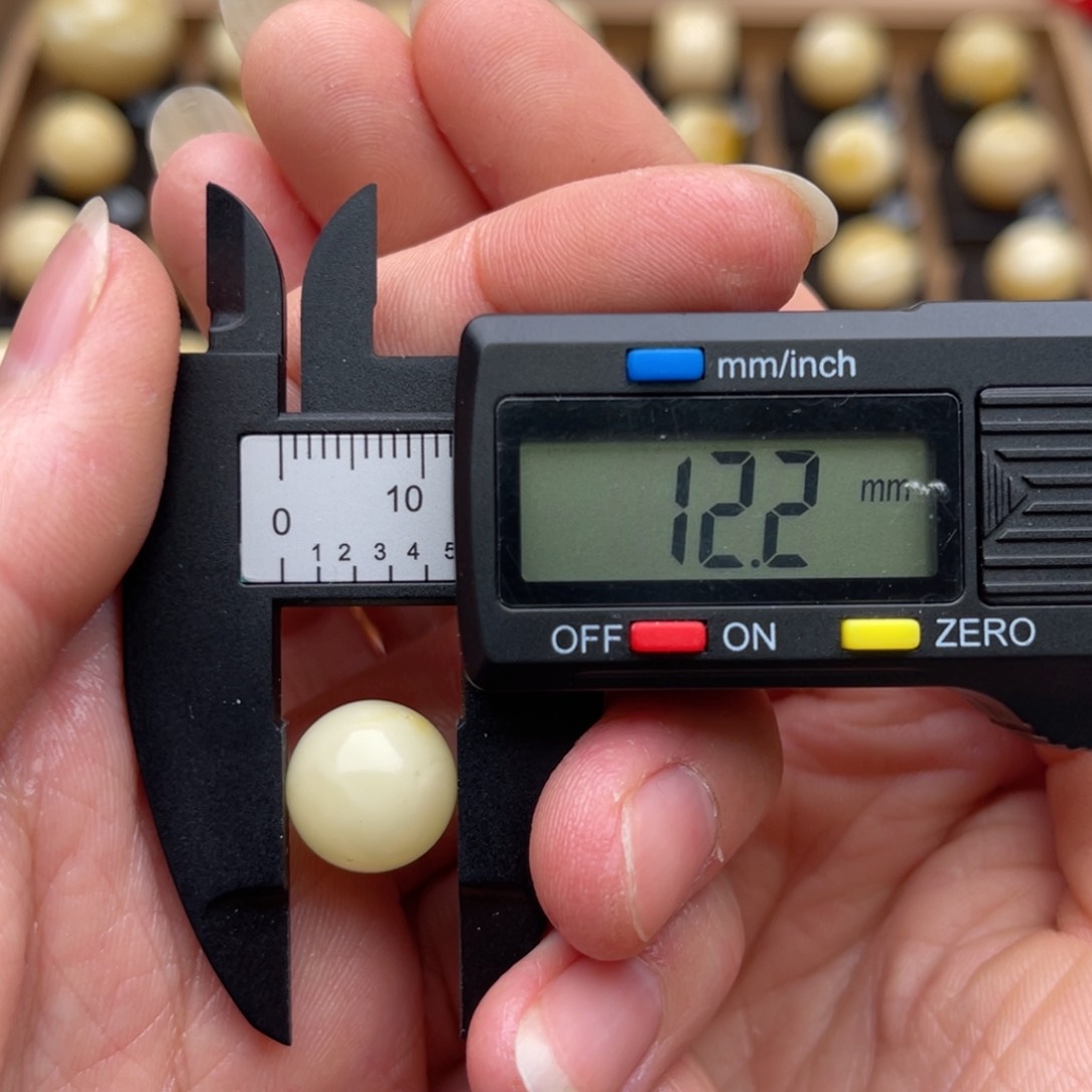 裸石琥珀未镶嵌老*A蜜蜡圆珠微瑕十二➕鸽