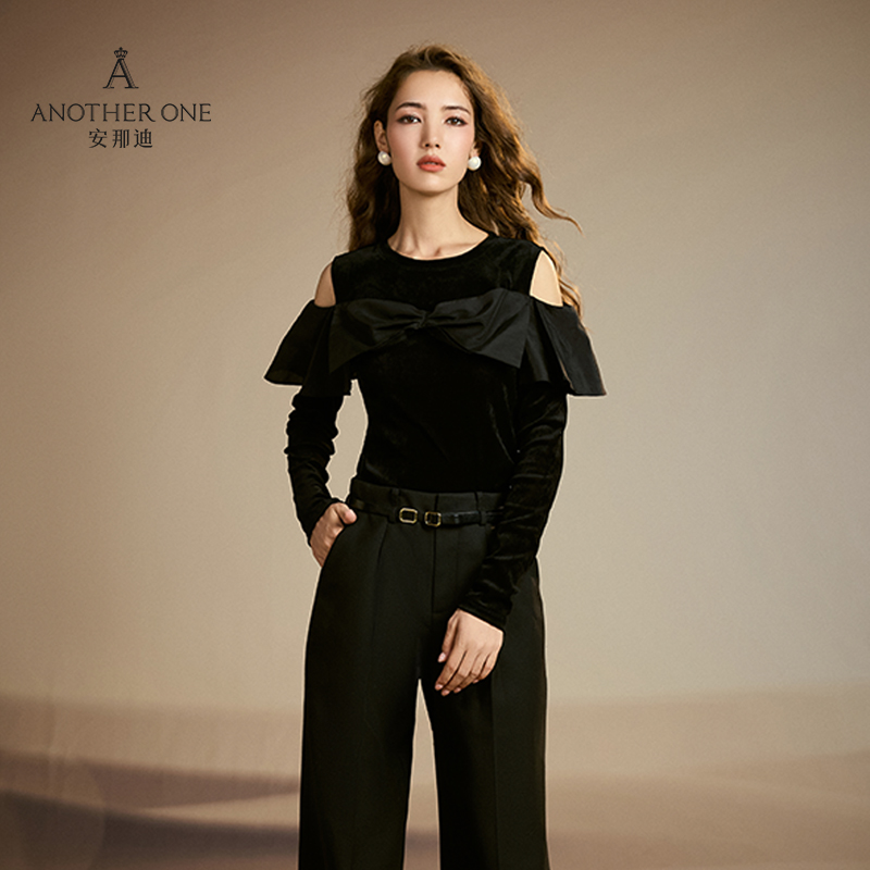 ANOTHER ONE安那迪氛围感露肩蝴蝶结时尚丝绒长袖气质百搭上衣