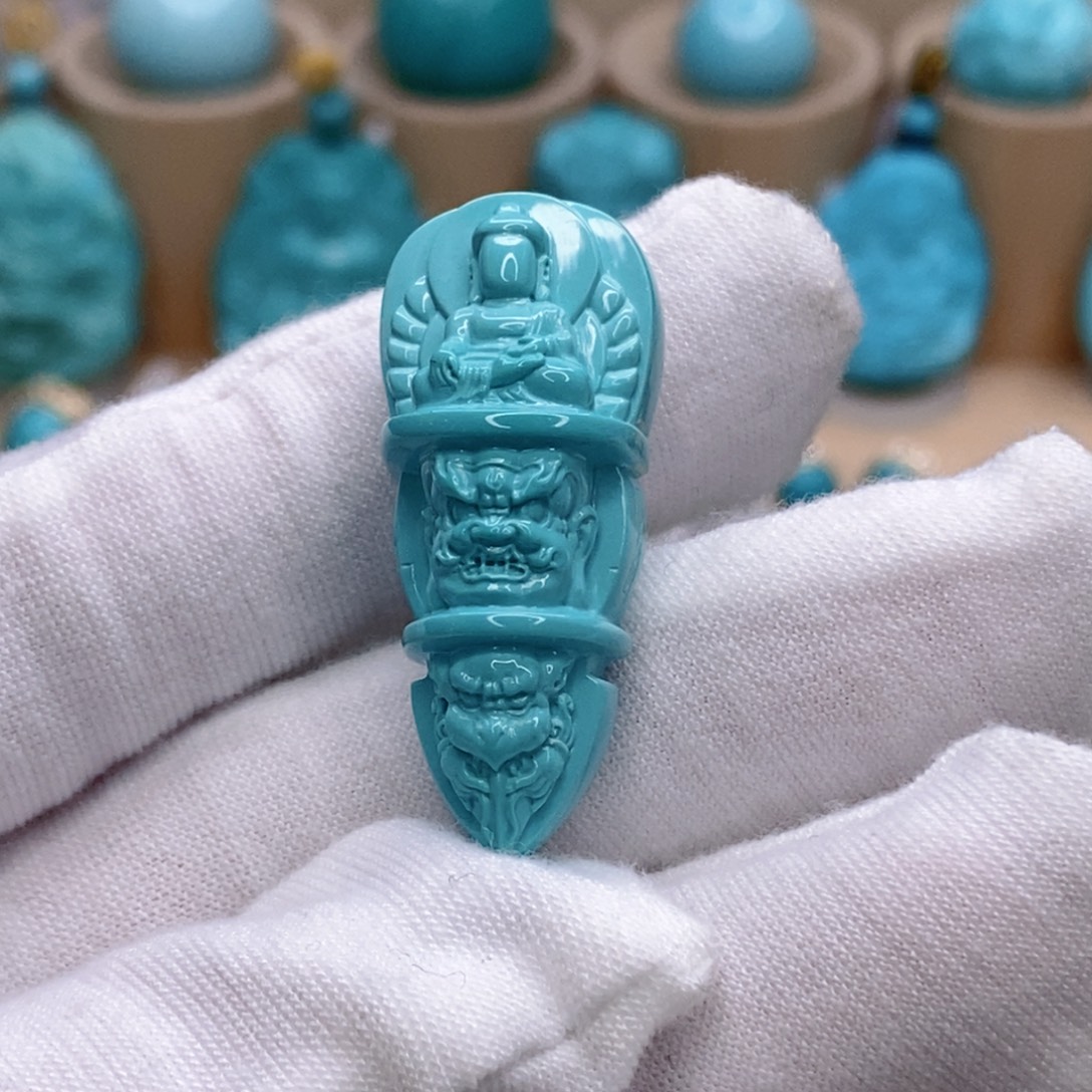 绿松石未镶嵌珠宝奇石